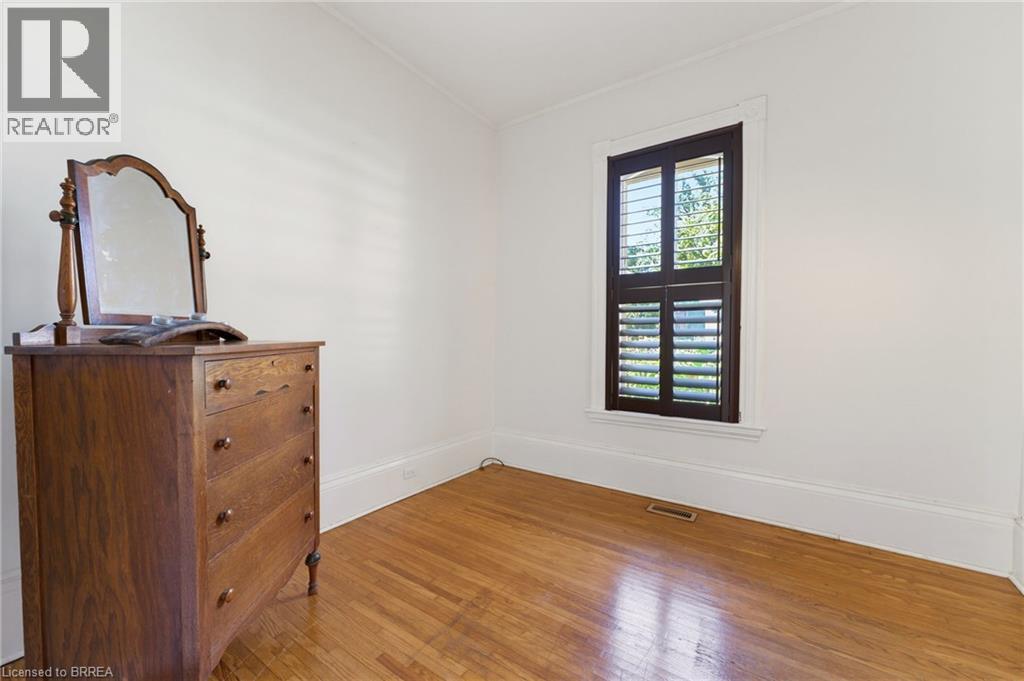 89 DUNDAS Street - Image 18