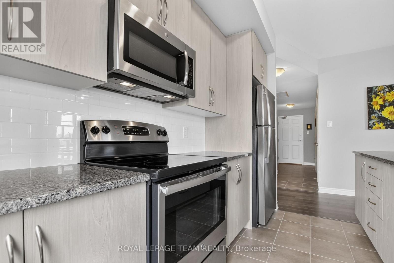 House for Rent in Ottawa – 203 – 330 JATOBA PRIVATE, Ottawa – By Peter Sagos - Image 18