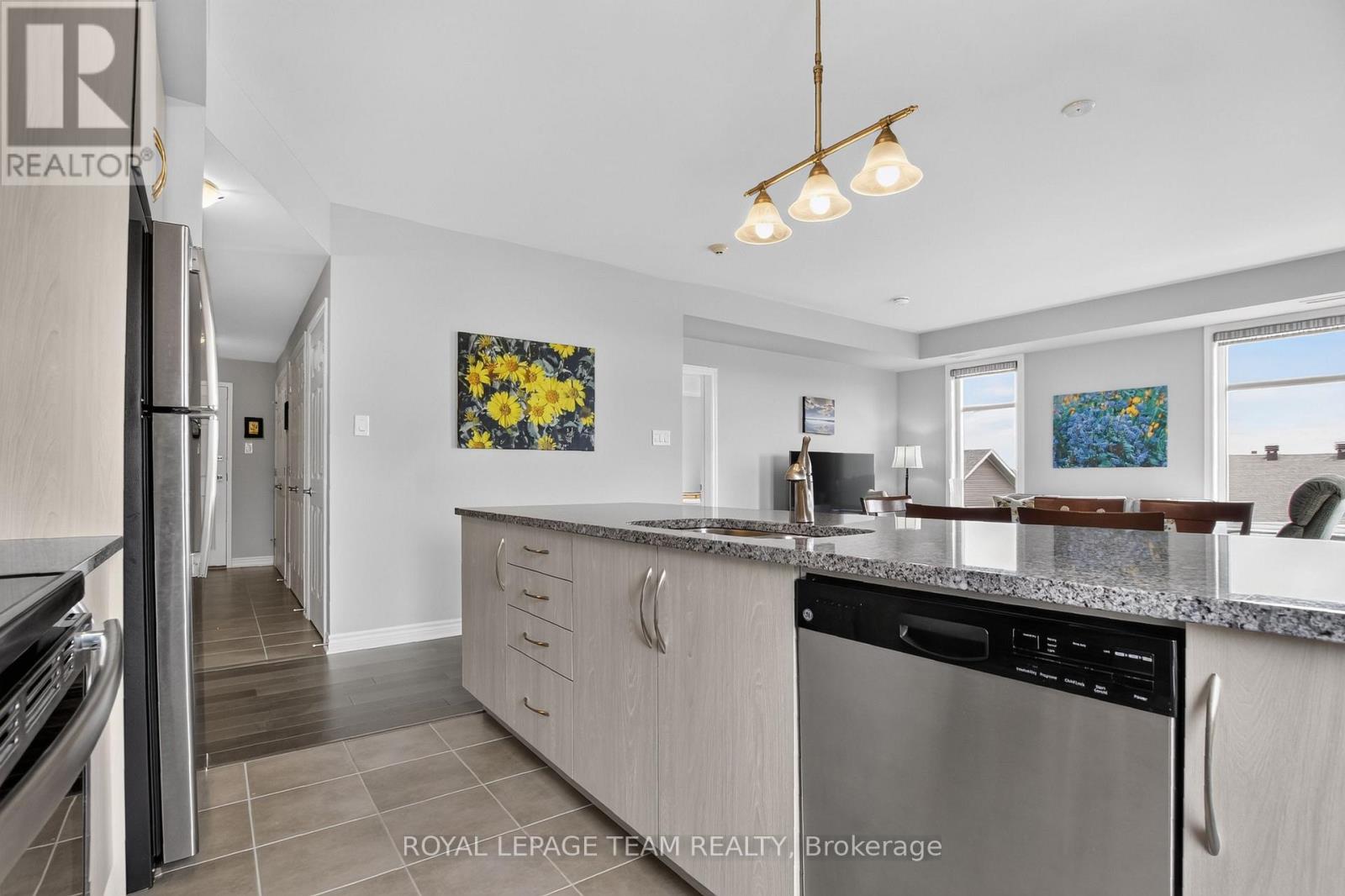 House for Rent in Ottawa – 203 – 330 JATOBA PRIVATE, Ottawa – By Peter Sagos - Image 19