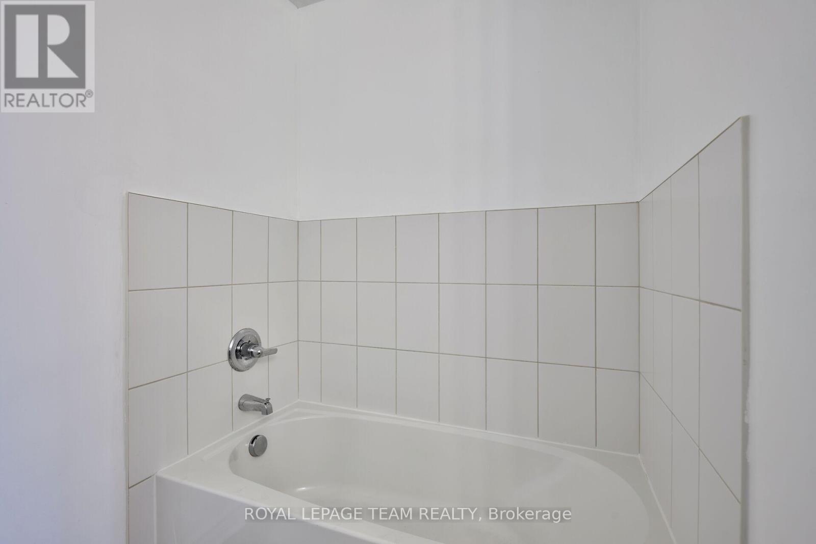 House for Rent in Ottawa – H – 105 FRASER FIELDS WAY, Ottawa – By Peter Sagos - Image 15
