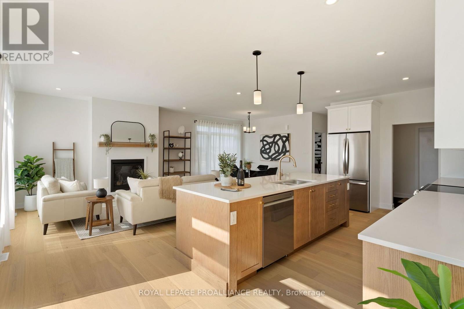 1070 TURNER DRIVE - Image 18