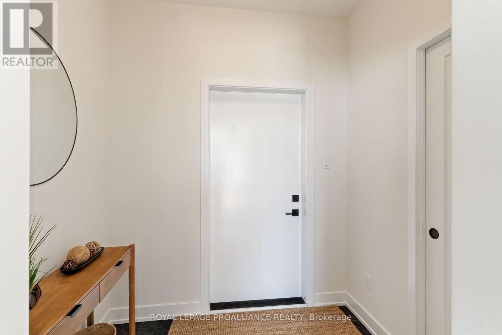 1070 TURNER DRIVE - Image 24