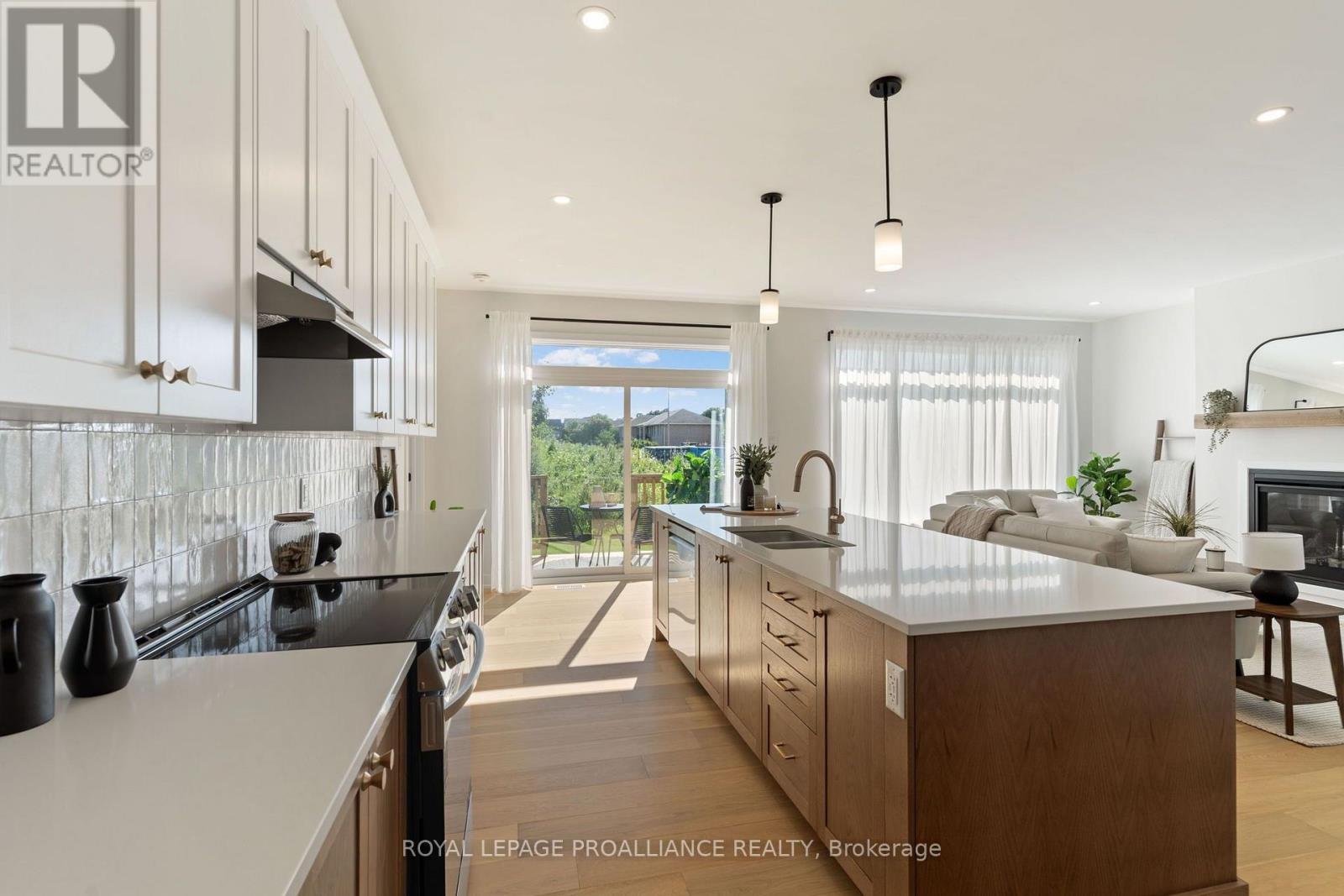 1070 TURNER DRIVE - Image 26