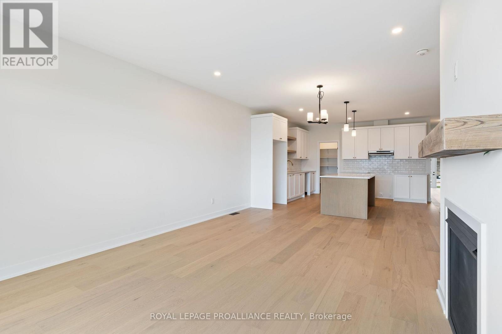 1051 MOORE STREET - Image 27
