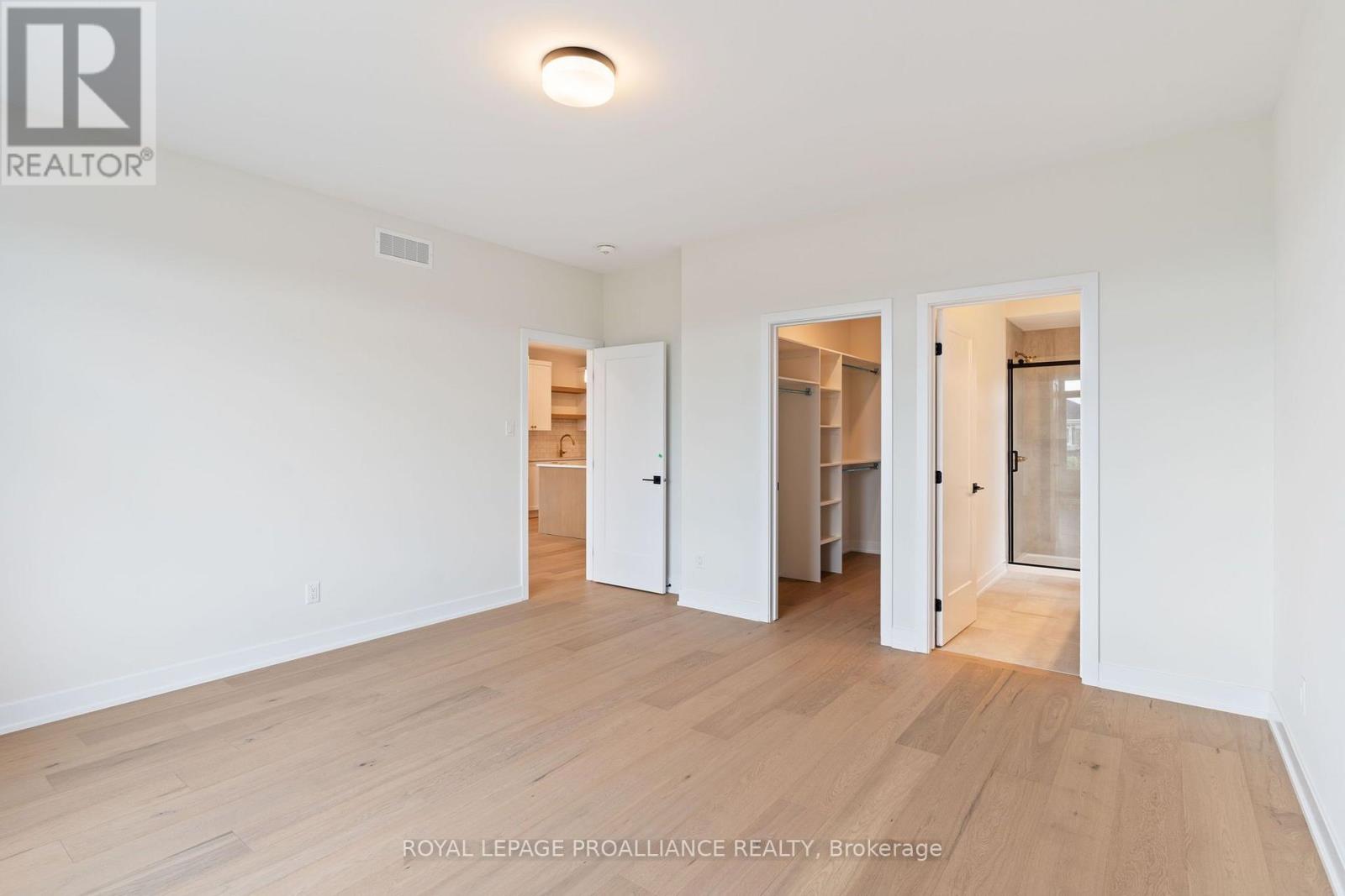1051 MOORE STREET - Image 34