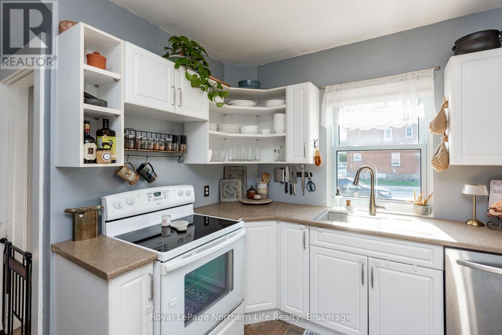 1612 CASSELLS STREET - Image 16