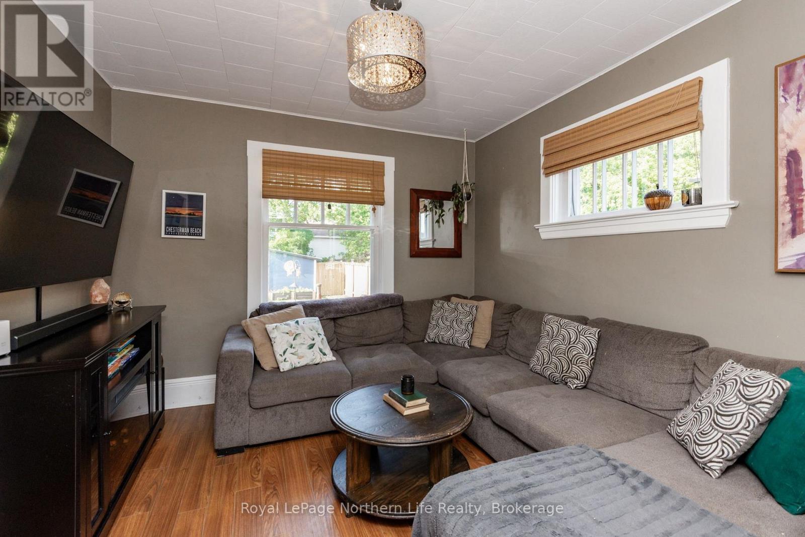 1612 CASSELLS STREET - 21