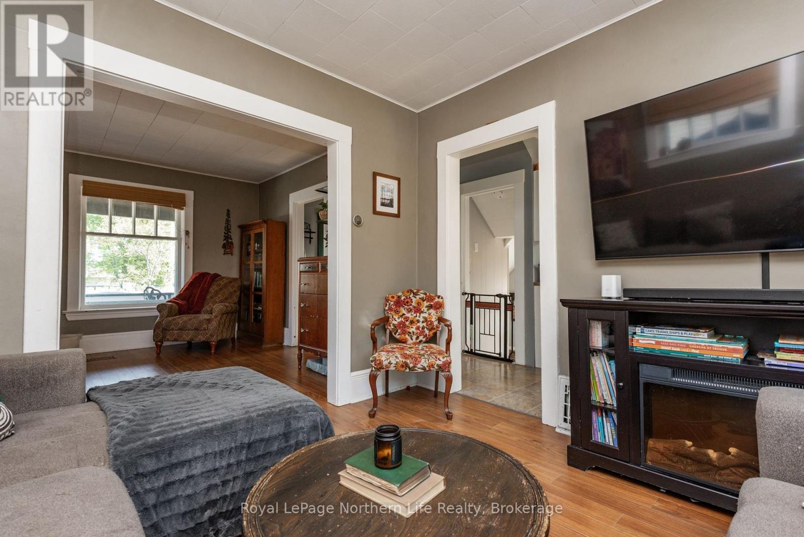 1612 CASSELLS STREET - Image 24