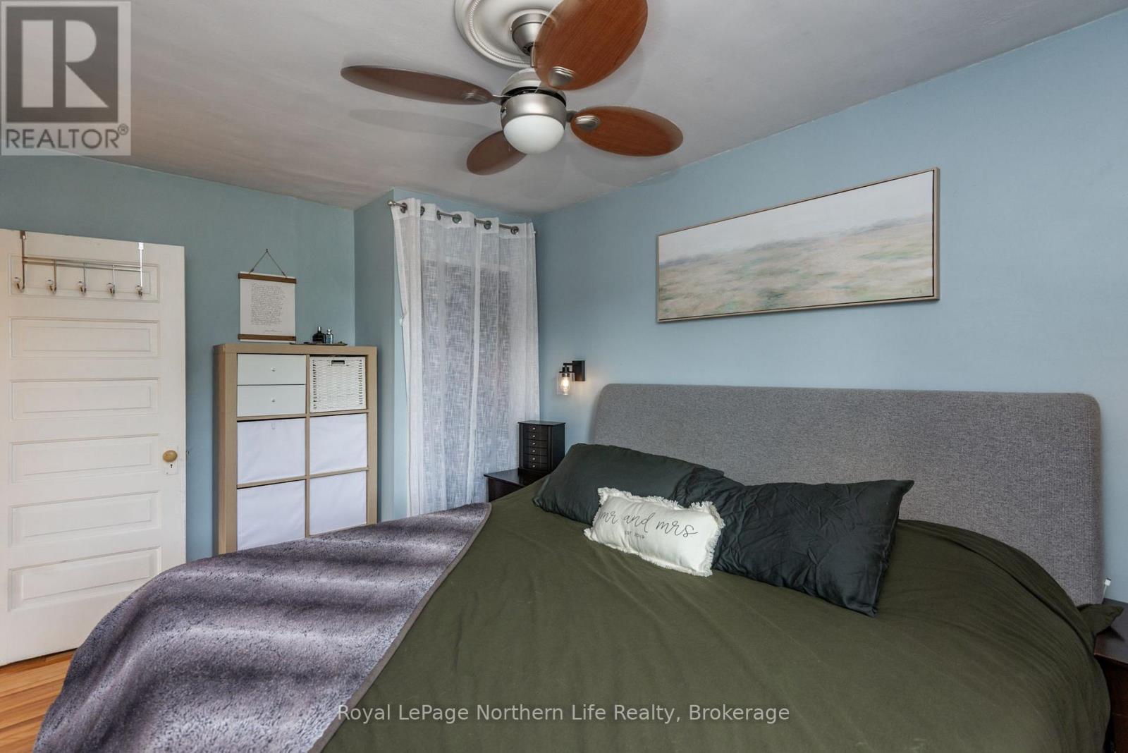 1612 CASSELLS STREET - 33