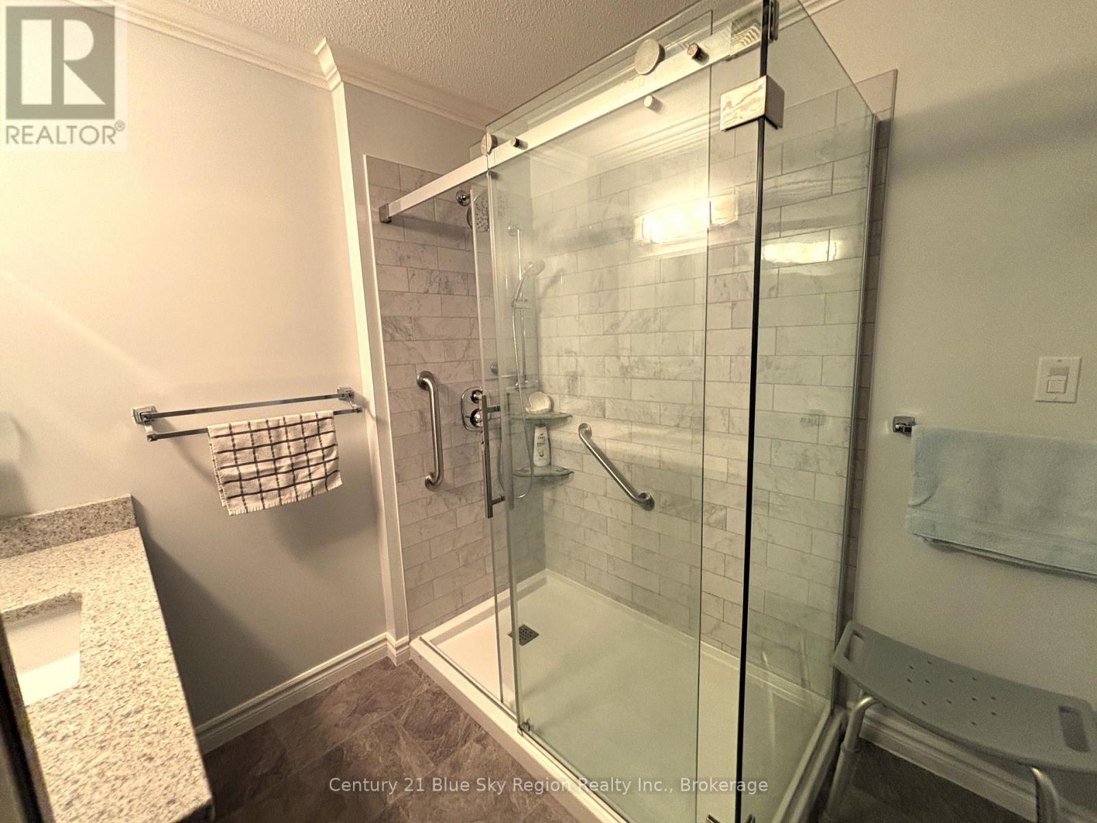 877 O'BRIEN STREET - Image 10