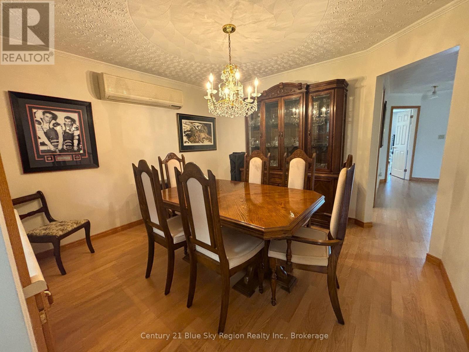877 O'BRIEN STREET - Image 14
