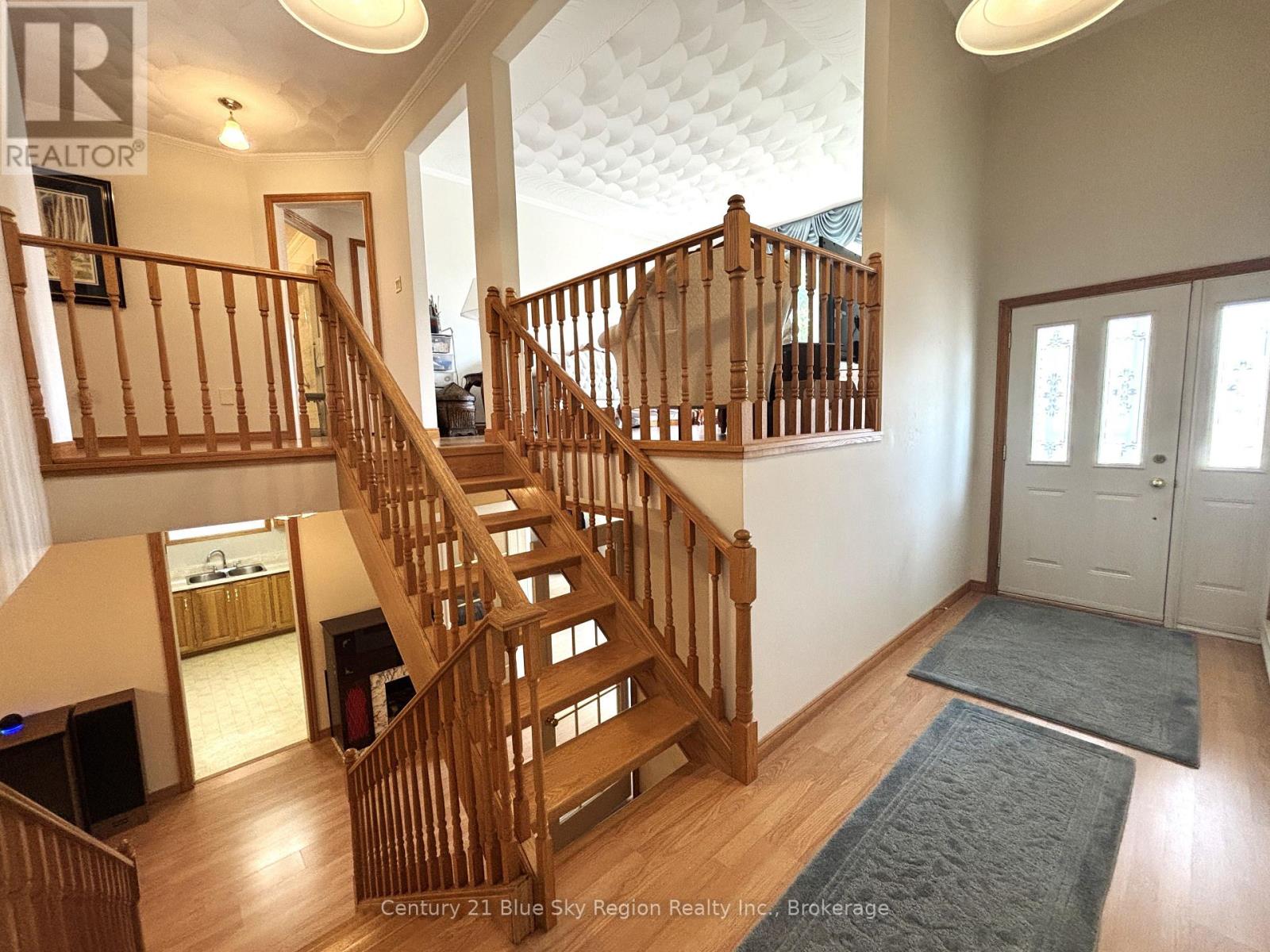 877 O'BRIEN STREET - Image 3