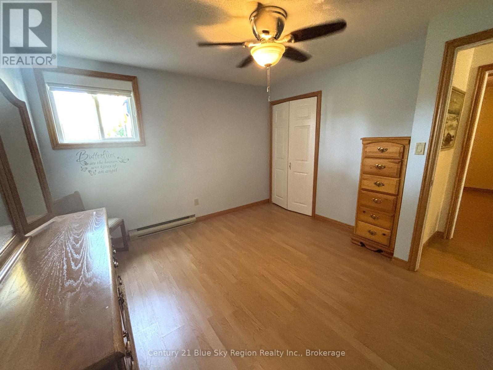 877 O'BRIEN STREET - Image 32