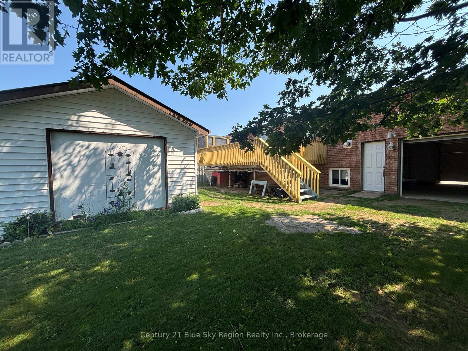 877 O'BRIEN STREET - Image 41