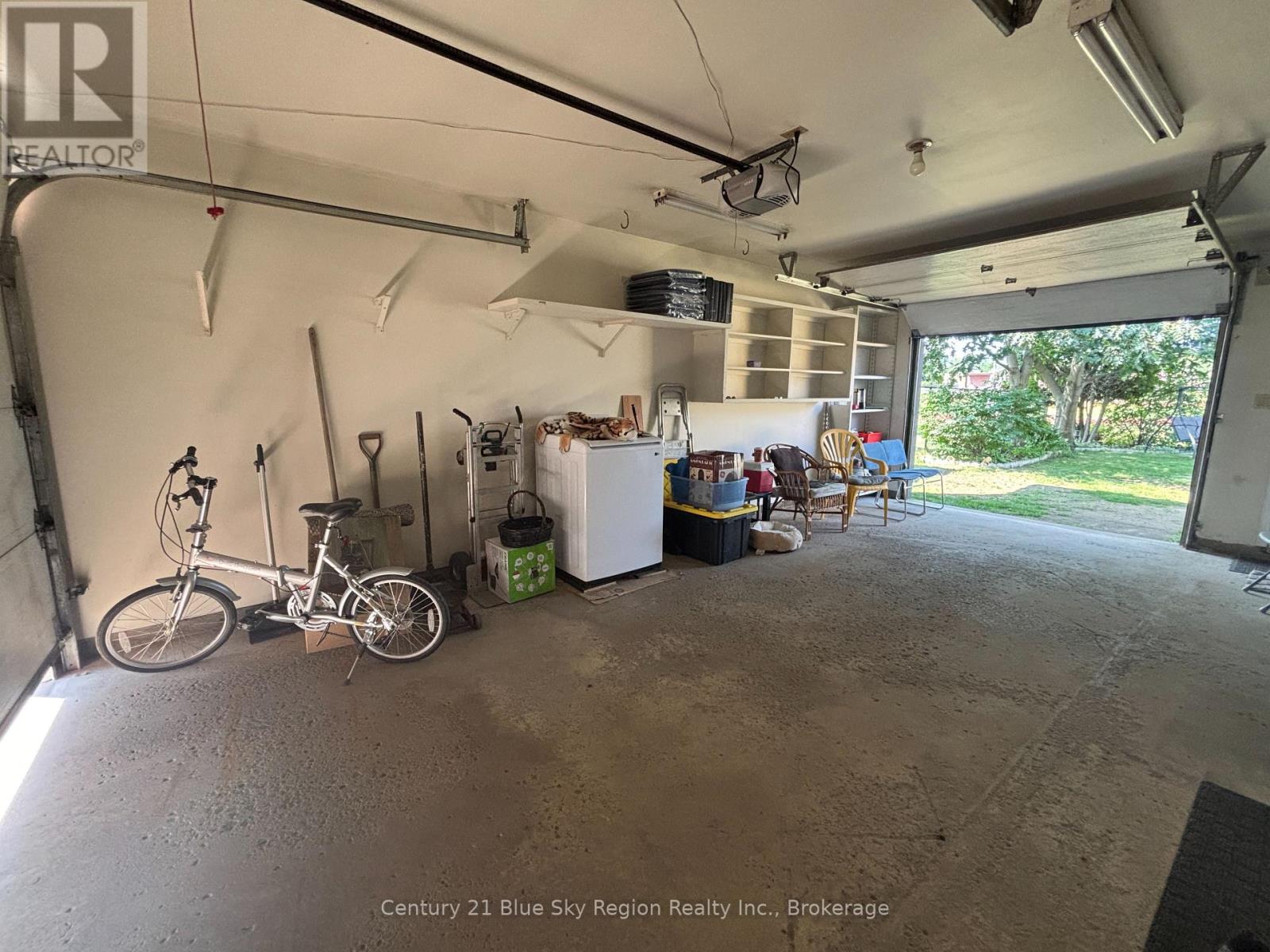 877 O'BRIEN STREET - Image 45