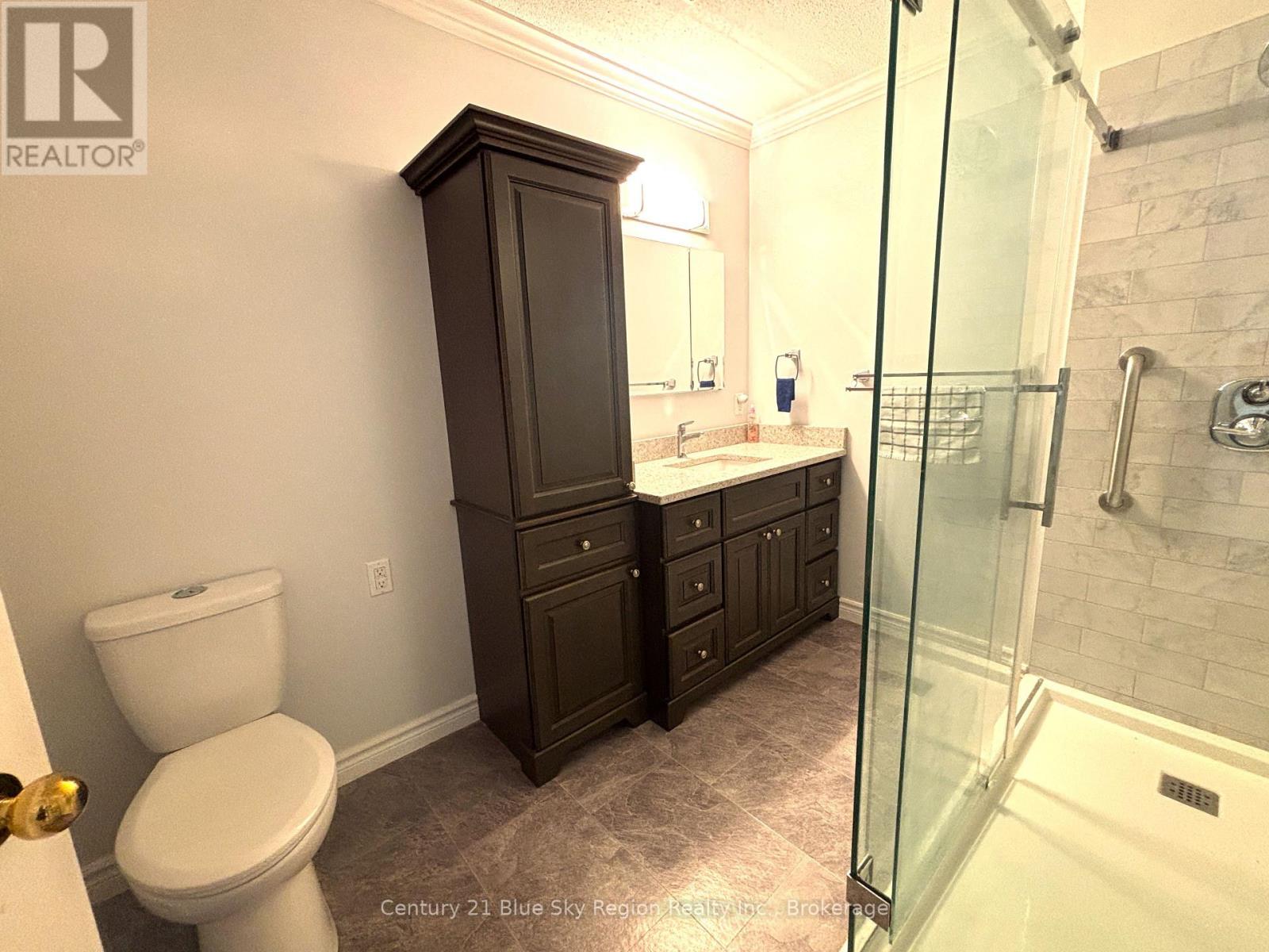 877 O'BRIEN STREET - Image 9