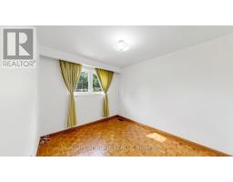 Family room - 20 Torrens Avenue, Toronto, ON M4K2H8 Photo 10