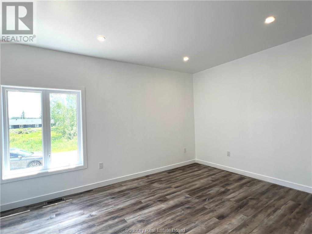 6 Parkview Street - Image 12