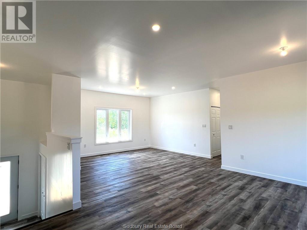 6 Parkview Street - Image 8