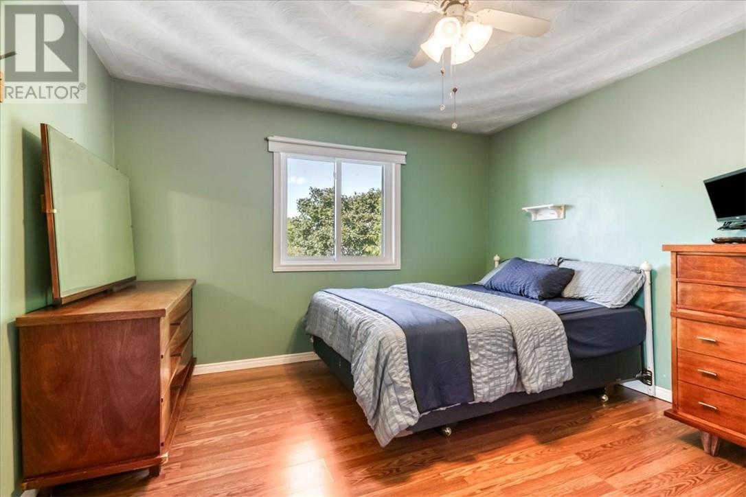 26 Monique Crescent - Image 21