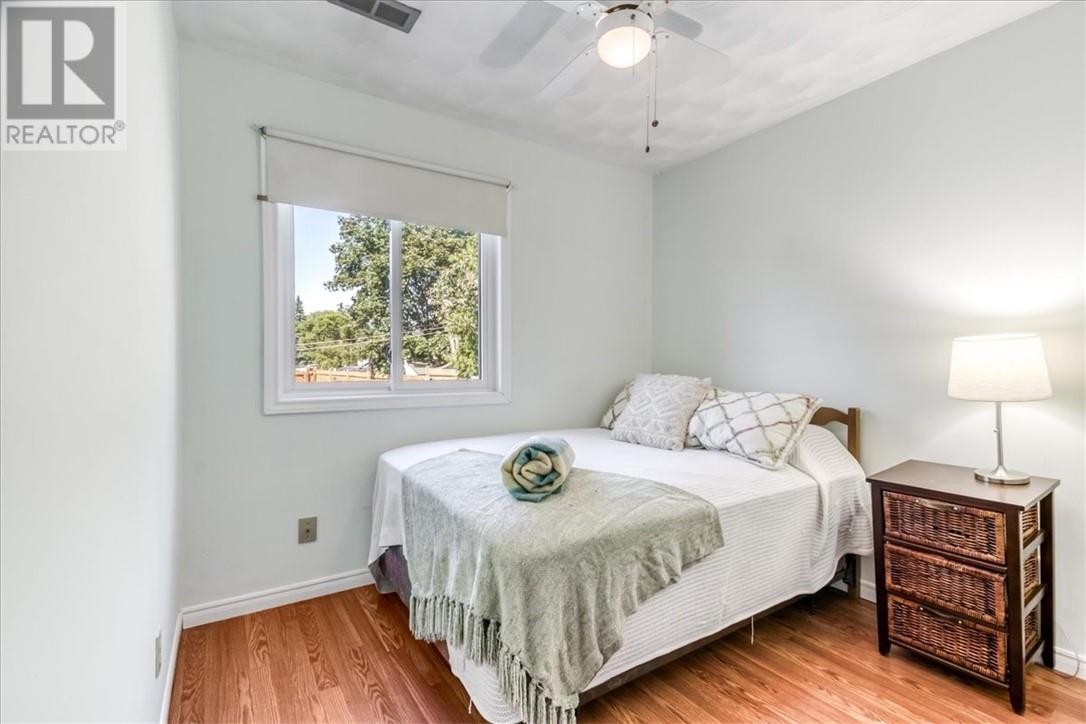 26 Monique Crescent - Image 31