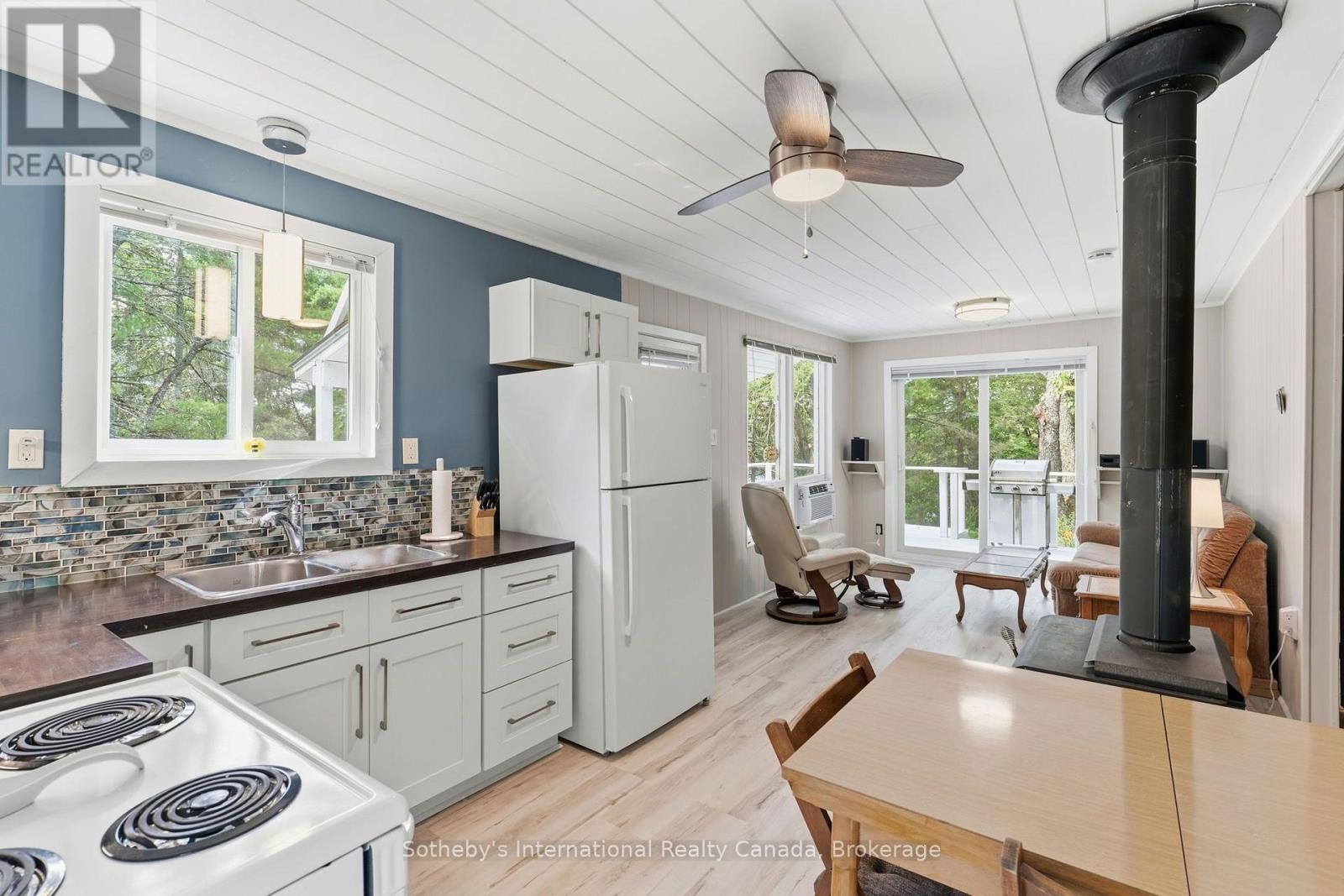13 PINE TREE ROAD - Image 12