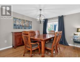 Dining room - 9 Holly Meadow Road, Barrie, ON L4N8S1 Photo 8