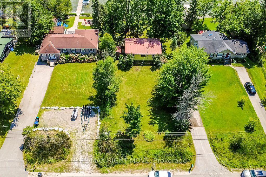 1525 CUNNINGHAM CRESCENT - 38