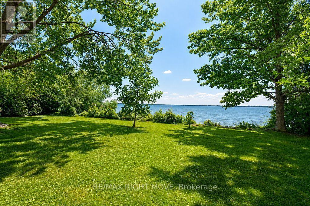 1525 CUNNINGHAM CRESCENT - 4