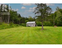 1980 Highway 7, North Lochaber, NS B2G2L3 Photo 25