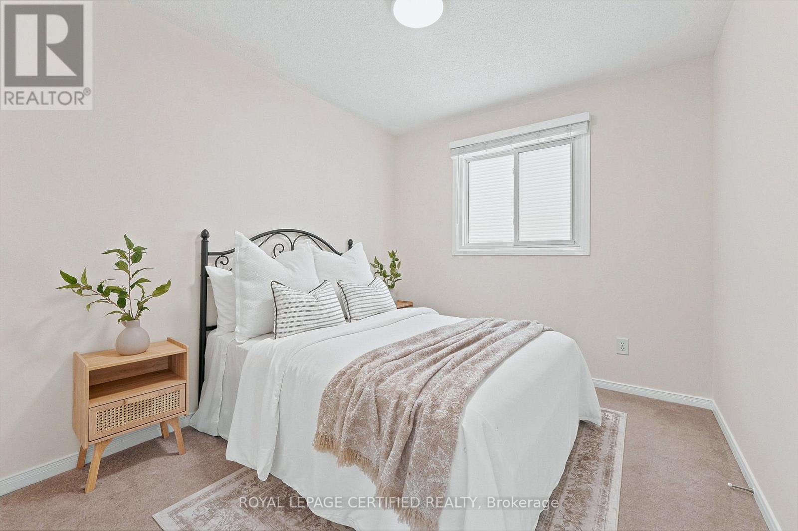 3135 SHADETREE DRIVE - 24