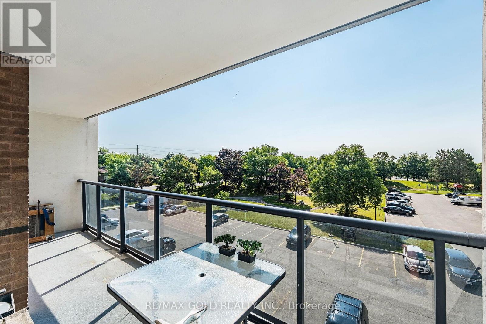 #407 21 KNIGHTSBRIDGE ROAD - 22
