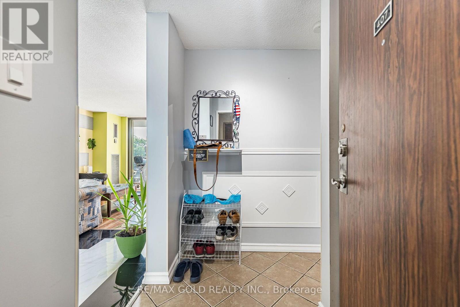 #407 21 KNIGHTSBRIDGE ROAD - 8
