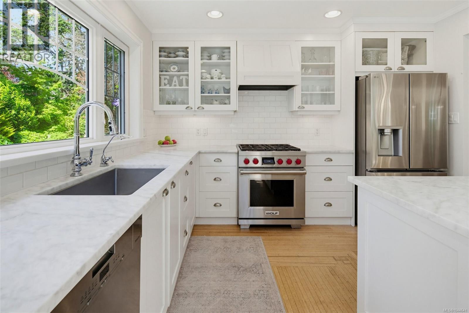 688 Falkland Rd - Image 11