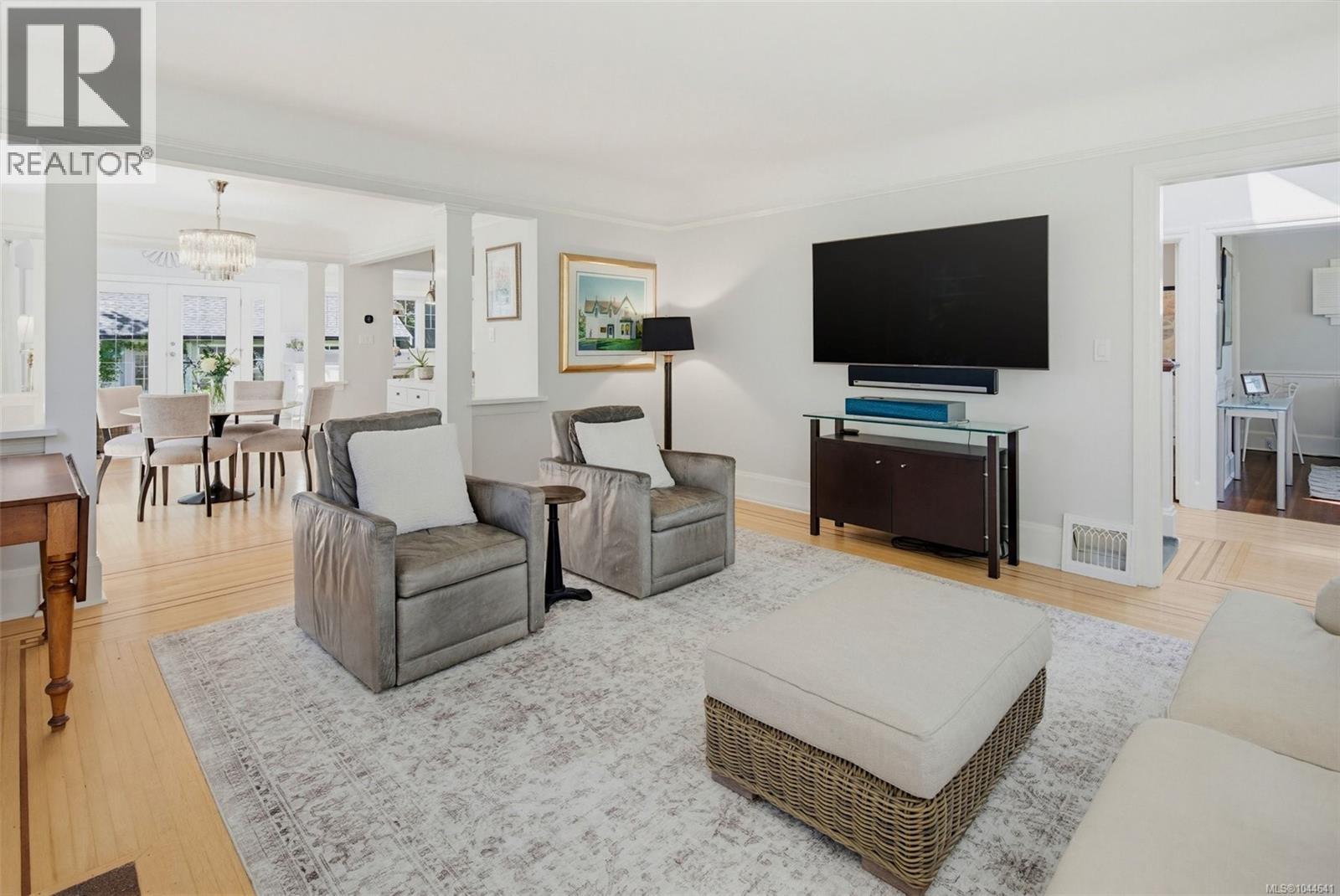 688 Falkland Rd - Image 8