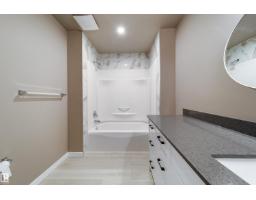 6907 19 Av Nw, Edmonton, AB T6K2G7 Photo 34