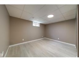 6907 19 Av Nw, Edmonton, AB T6K2G7 Photo 47