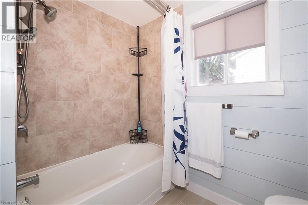 390 DRIFTWOOD Drive - 22