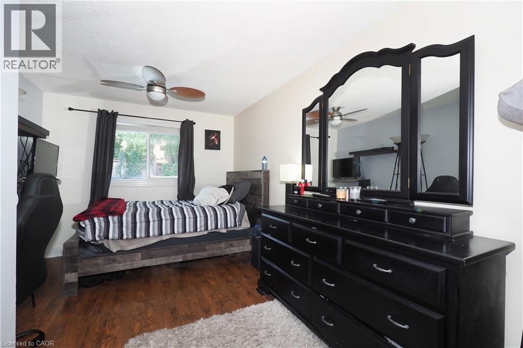 390 DRIFTWOOD Drive - 19