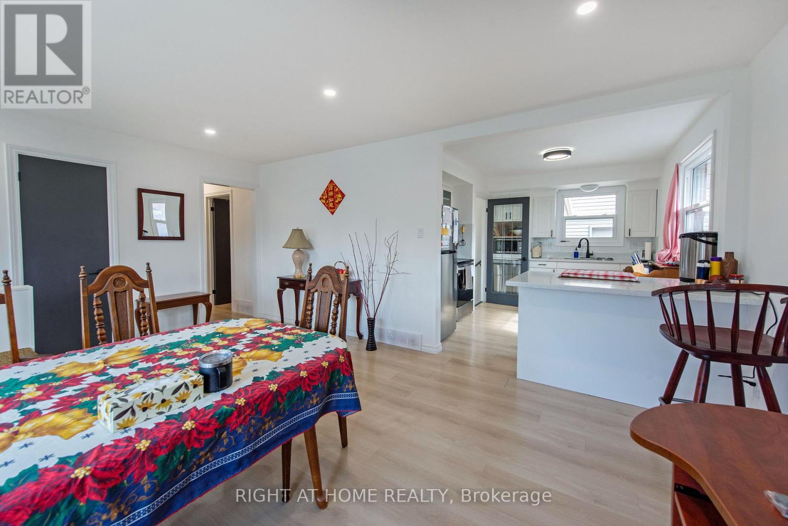 69 ALAYNE CRESCENT - 10