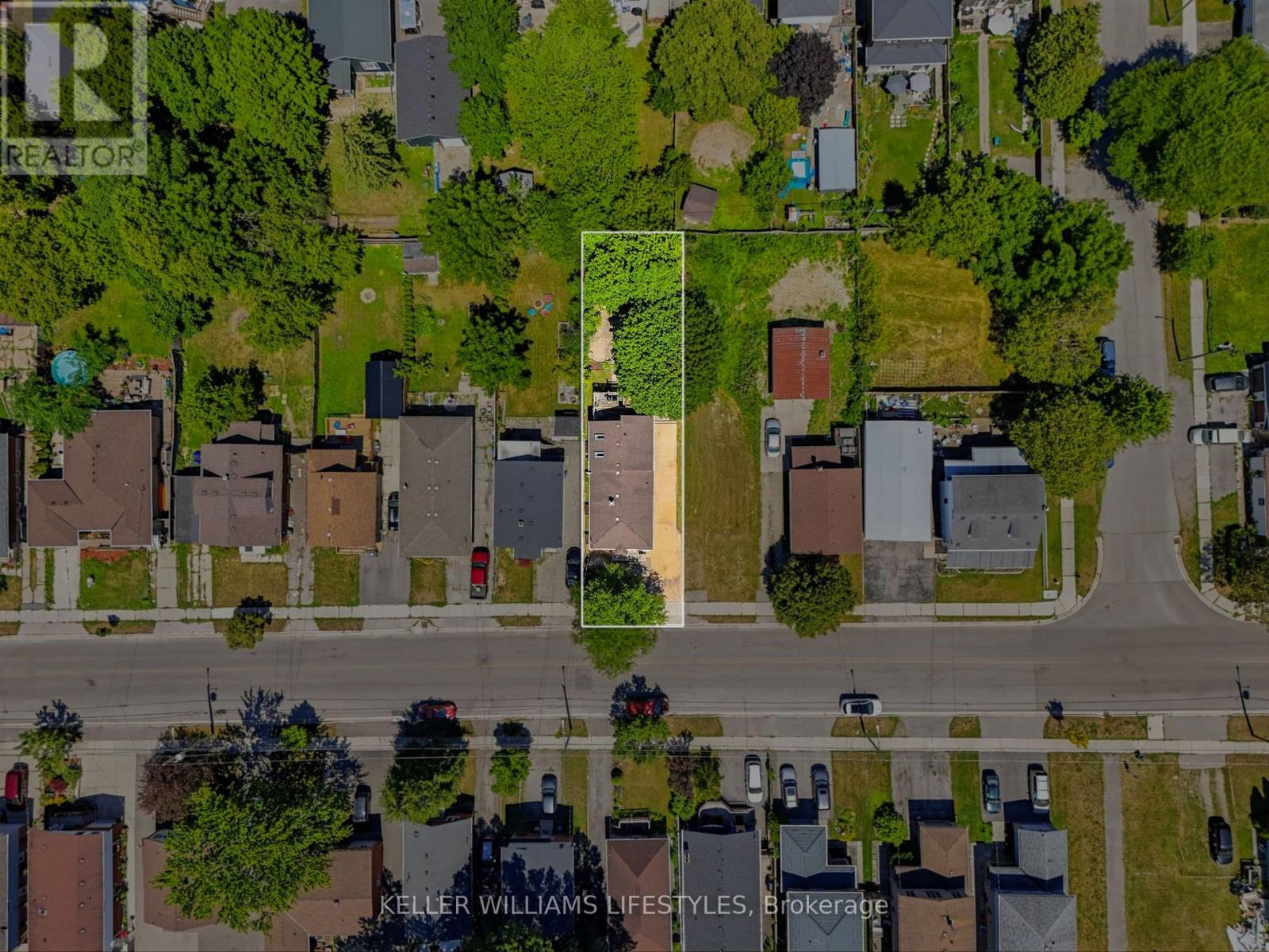 118 EMERY STREET W - Image 31