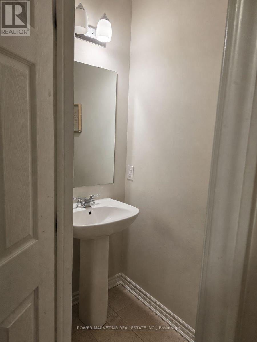 House for Rent in Ottawa – 243 ATIMA CIRCLE, Ottawa – By Peter Sagos - Image 14
