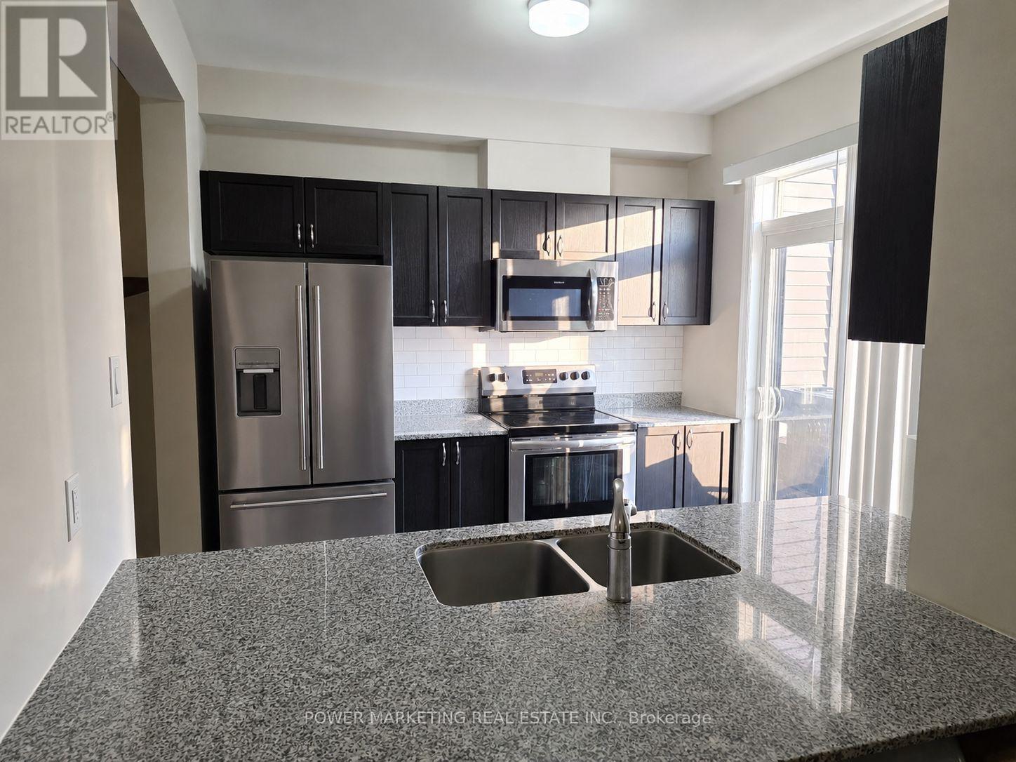 House for Rent in Ottawa – 243 ATIMA CIRCLE, Ottawa – By Peter Sagos - Image 8