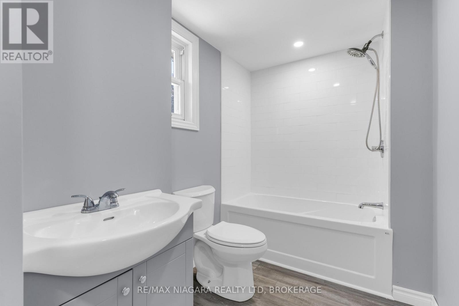 394 SIMPSON AVENUE - Image 13