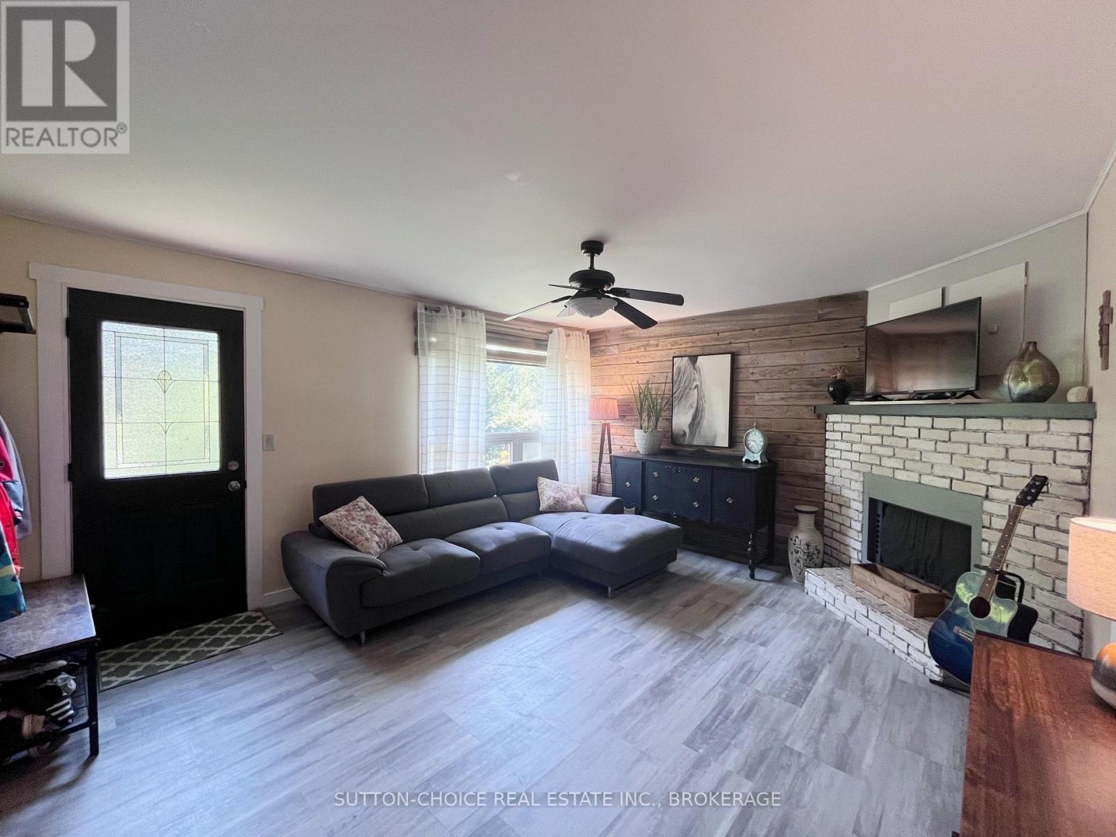 594 DERLAND ROAD - Image 10