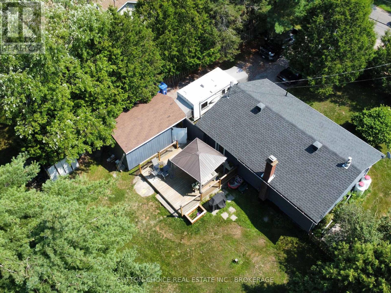 594 DERLAND ROAD - Image 38