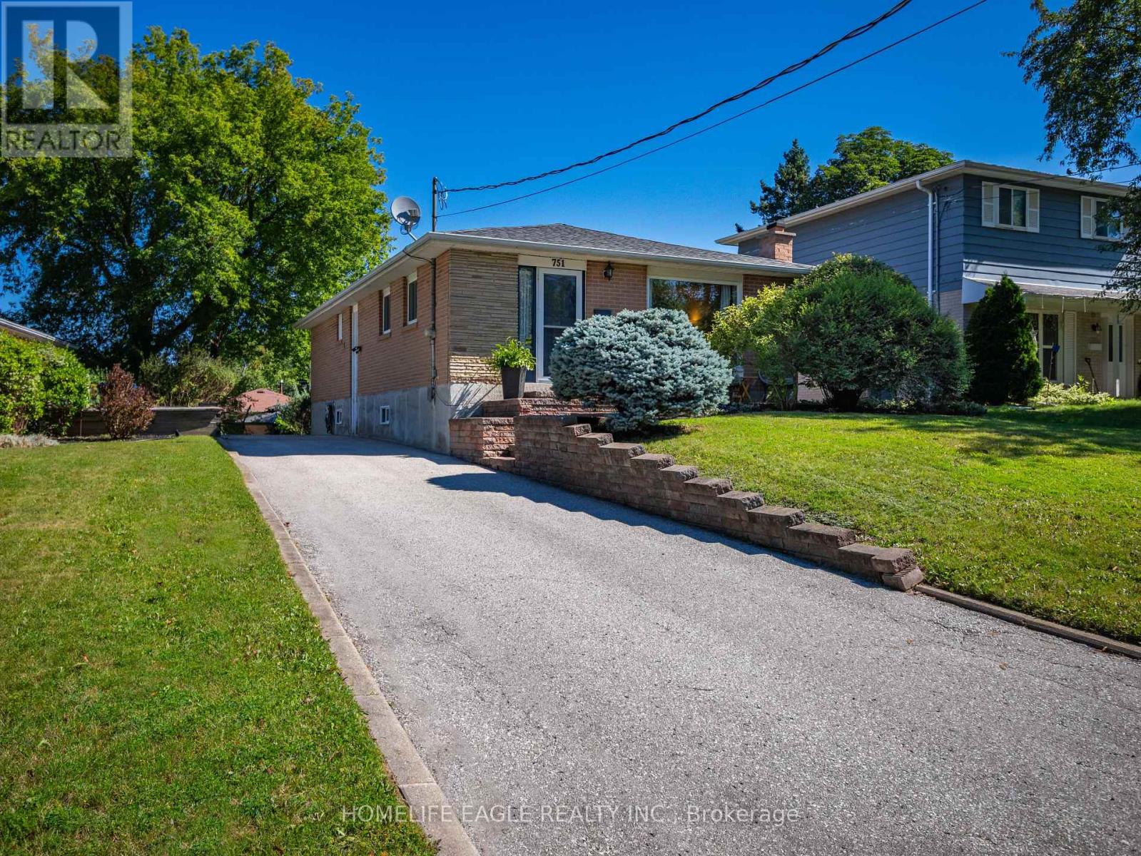 751 GREENFIELD CRESCENT