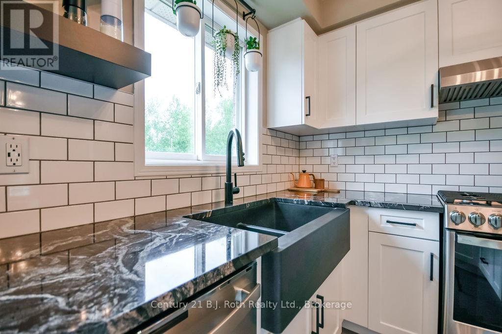 1117 CORRIE STREET - 15