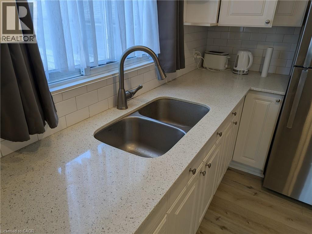 3 MAITLAND Avenue - 10