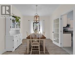 Eating area - 155 Forest Glen Drive, Gravenhurst), ON P1P1A1 Photo 7